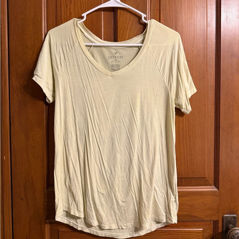 American Eagle Outfitters Soft & Sexy Tee in Light Olive